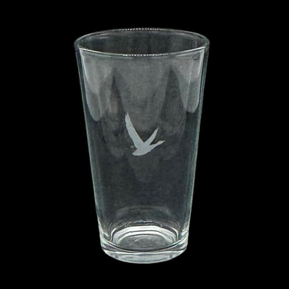 Grey Goose Vodka 20 oz Clear Glass Shaker Pint France‎ Etched Logo